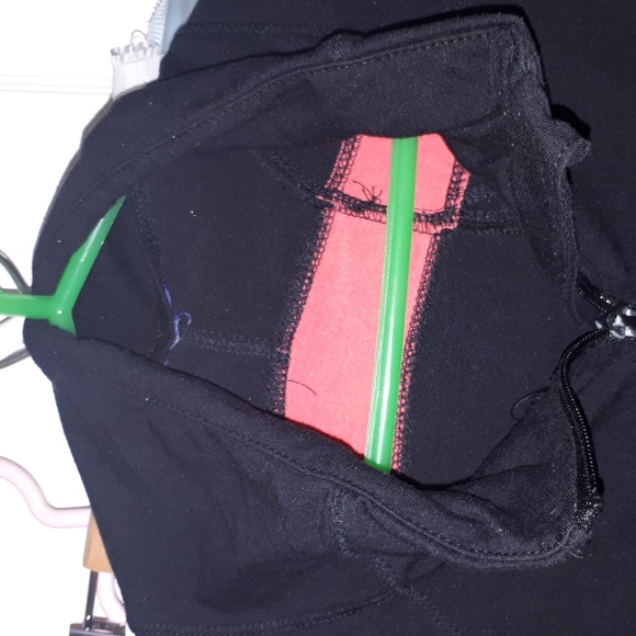 😊2X  black ligh zip sweatshirts - Picture 2 of 3